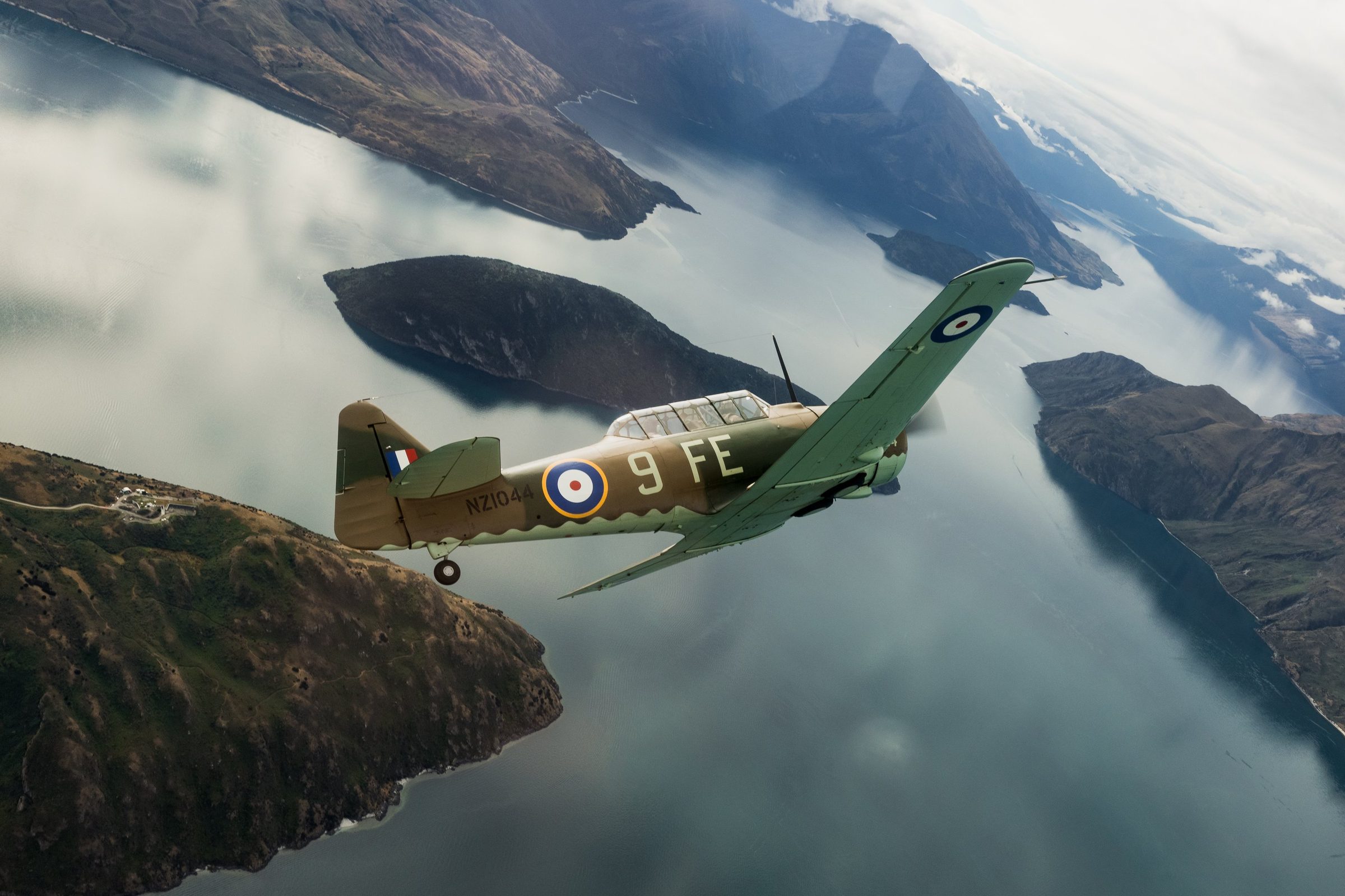A Harvard over Lake Wānaka